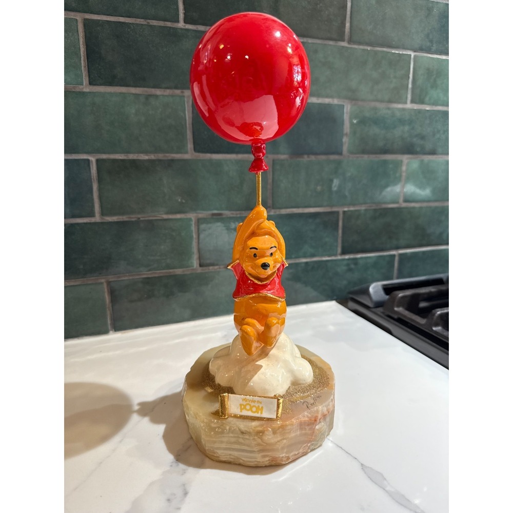 1994 Disney Ron Lee Winnie the Pooh w/ Red Balloon Pewter On Onyx Base